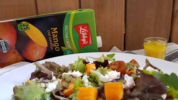 ensalada con aderezo de mango